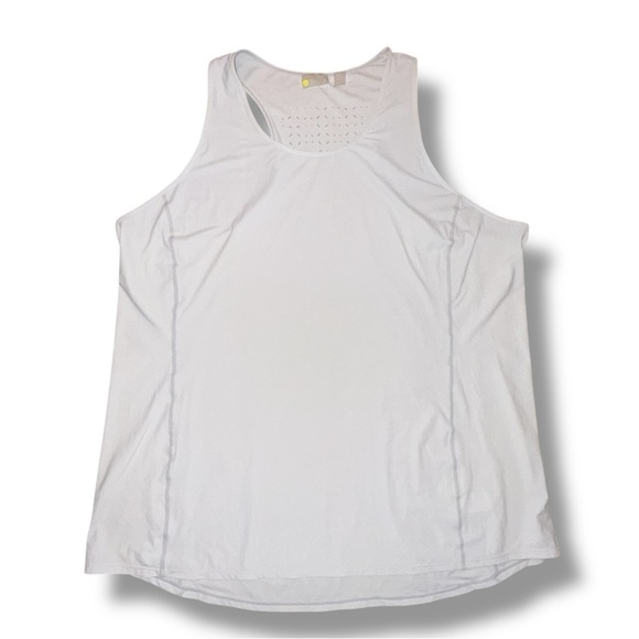 ZELLA Nova Perforated Racerback Tank - Grey Glacier Plus 2X - Picture 6 of 14